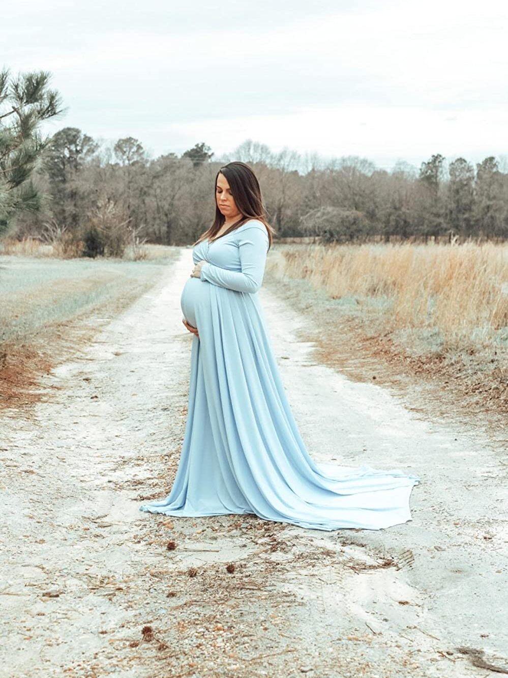 Soft blue long sleeve with v-neckline maternity dress | Iowa City, Iowa Maternity Photographer | Rachel Louise Photography