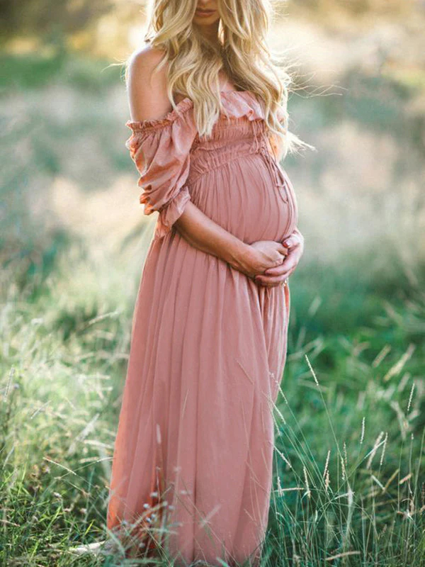 Boho mauve pink maternity dress | Iowa City, Iowa Maternity Photographer | Rachel Louise Photography