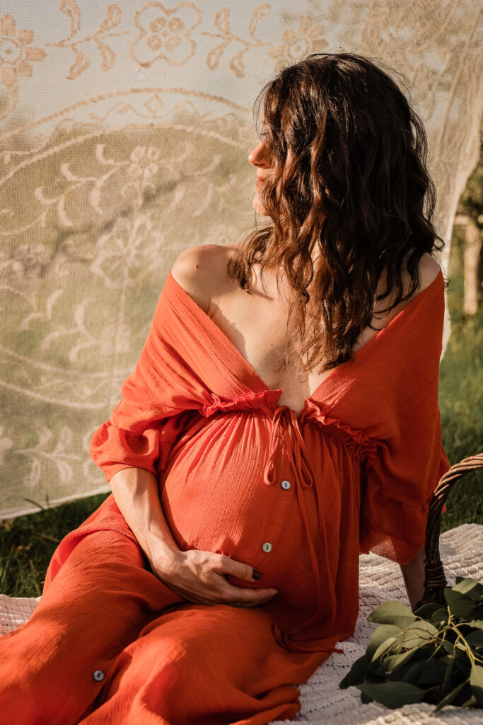 Iowa City Maternity Photographer | Rachel Louise Photography LLC