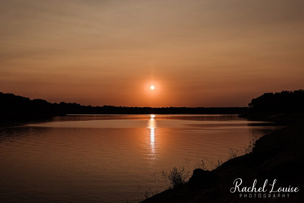 Maternity Photographer in Iowa City, Iowa | Family Photographer | Rachel Louise Photography LLC