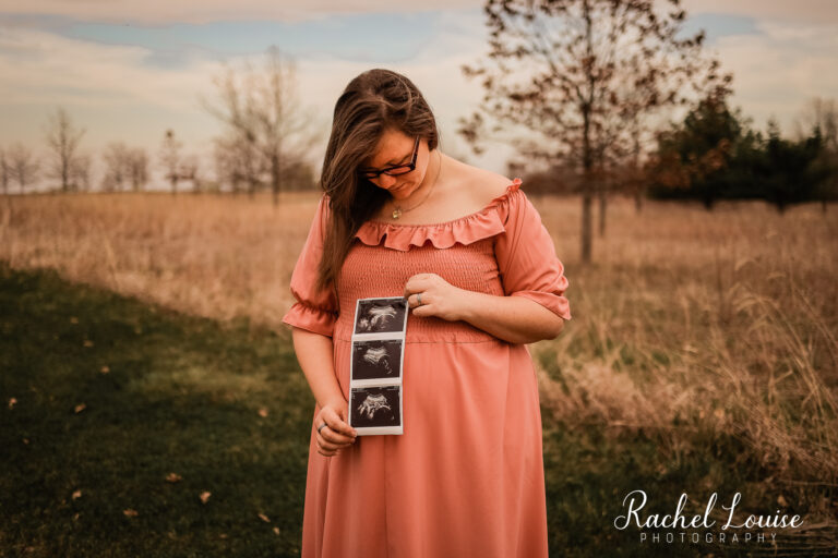 Marion, Iowa Maternity Photography Session With Tabetha