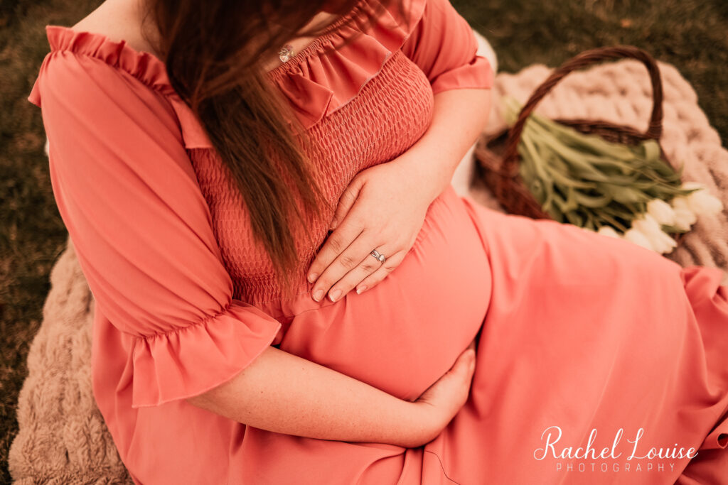 Marion, Iowa and Iowa City, Iowa maternity photographer | Rachel Louise Photography by Rachel LeBeau