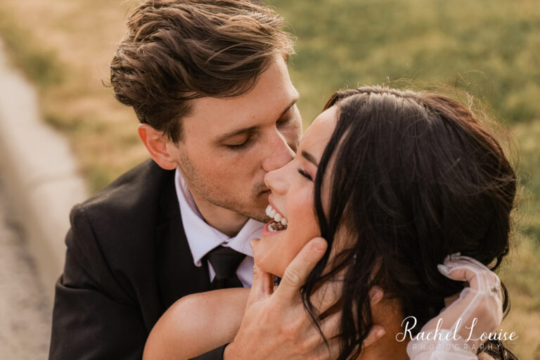 Wedding Photographer in Iowa | Best Luxury Photographer in Midwest
