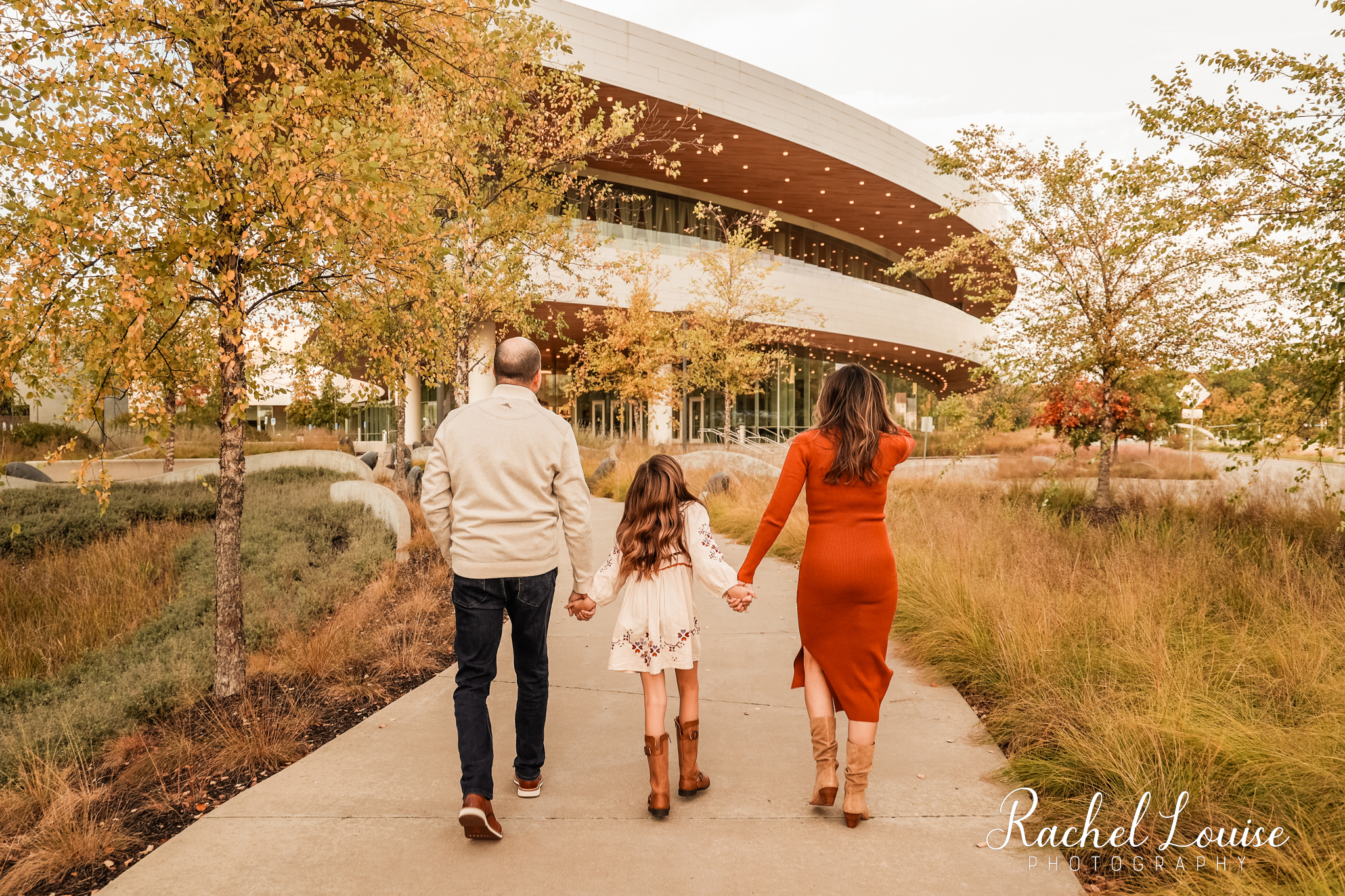 Family Photographer in Iowa, Best Luxury Photography in Midwest